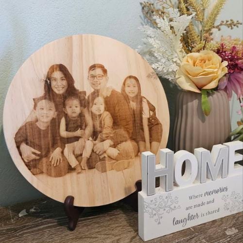 Rustic Wooden Round Custom Family Photo Plaque - Personalized Wood Wall Art, Housewarming Gift, Unique Home Décor, Photo on Wood Decor