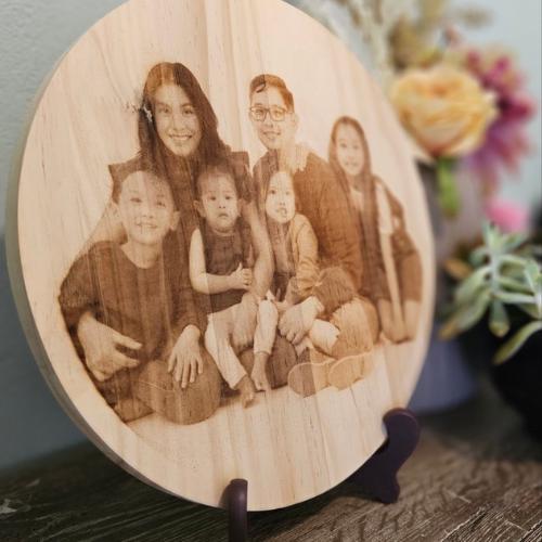 Rustic Wooden Round Custom Family Photo Plaque - Personalized Wood Wall Art, Housewarming Gift, Unique Home Décor, Photo on Wood Decor