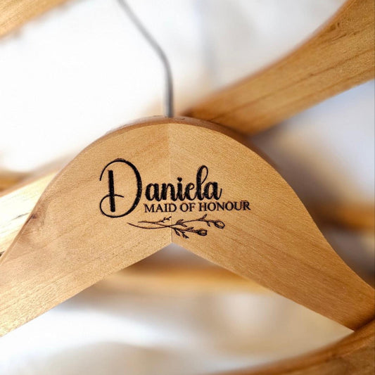 Personalized Wedding Hangers for Bride, Groom & Bridal Party – Custom Engraved Wooden Hanger for Bridesmaids, Maid of Honour, Groomsmen