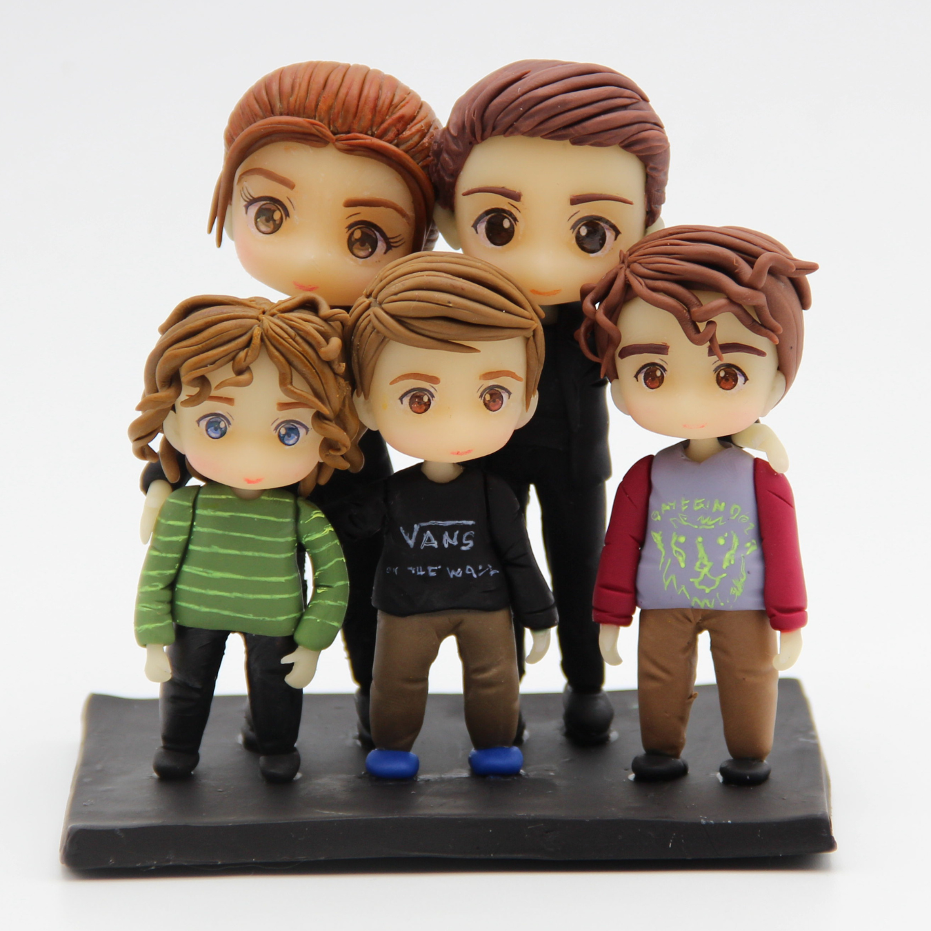 Online Personalized family figures
